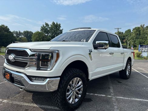 Used 2023 Ford F150 Lariat w/ Equipment Group 502A High AWD/4WD image 8