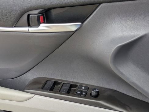 Used 2024 Toyota Camry LE w/ Convenience Package image 23