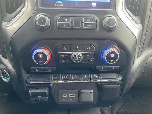 Used 2022 Chevrolet Silverado 1500 RST AWD/4WD image 21