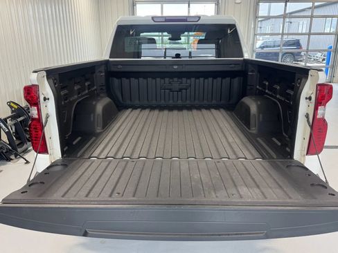 Used 2025 Chevrolet Silverado 1500 LT AWD/4WD image 5