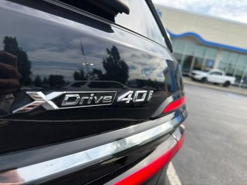 Used 2023 BMW X7 xDrive40i w/ M Sport Package AWD/4WD image 8