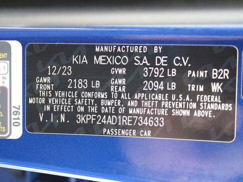Used 2024 Kia Forte LXS w/ LXS Technology Package FWD image 30