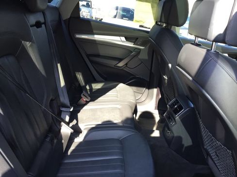 Used 2018 Audi Q5 2.0T Premium Plus w/ Premium Plus Package AWD/4WD image 7