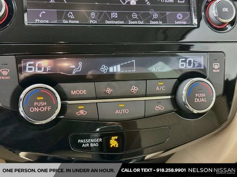 Used 2019 Nissan Rogue SV w/ Premium Package FWD image 16