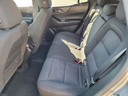 Used 2025 Chevrolet Equinox LT FWD image 8