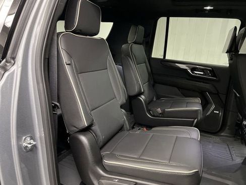 New 2026 GMC Yukon XL Elevation w/ Elevation Premium Package AWD/4WD image 28
