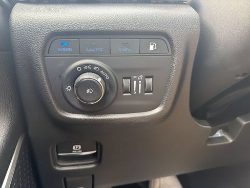 Used 2024 Jeep Grand Cherokee Limited 4xe AWD/4WD image 14