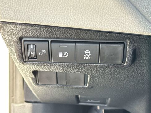 New 2026 Toyota Corolla Cross L image 21