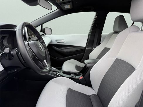 Used 2023 Toyota Corolla SE FWD image 15