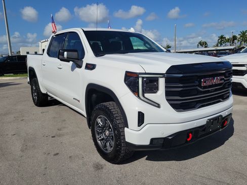 Used 2025 GMC Sierra 1500 AT4 AWD/4WD image 3