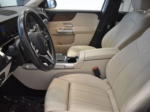 Used 2022 Mercedes-Benz GLB 250 4MATIC image 22