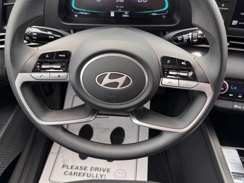 Used 2026 Hyundai Elantra Hybrid FWD image 26