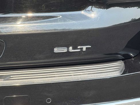 Used 2021 GMC Yukon SLT w/ SLT Luxury Plus Package RWD image 28