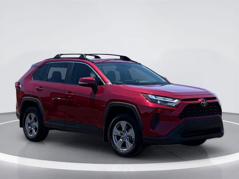 Used 2024 Toyota RAV4 XLE w/ Convenience Package FWD image 5