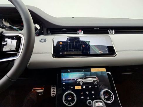 Certified 2023 Land Rover Range Rover Evoque R-Dynamic SE AWD/4WD image 27