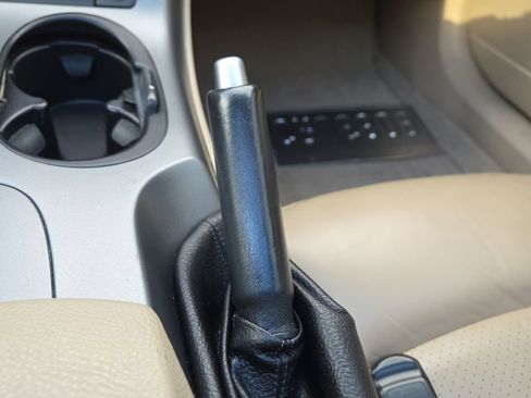 Used 2006 Chevrolet Corvette Coupe w/ Preferred Equipment Group image 26