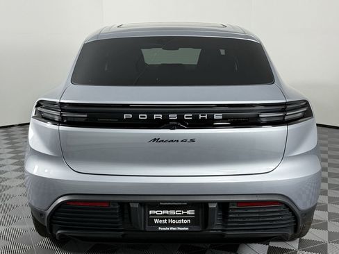 Certified 2025 Porsche Macan 4S Electric AWD/4WD image 10