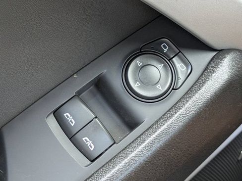 Used 2022 Chevrolet Camaro LT RWD image 25