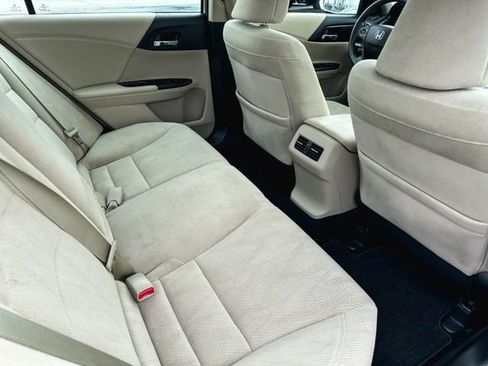Used 2015 Honda Accord EX image 22