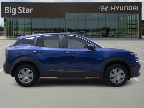 Used 2025 Nissan Kicks S FWD image 5