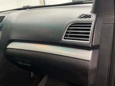 Used 2016 Ford Explorer XLT w/ Equipment Group 202A image 13