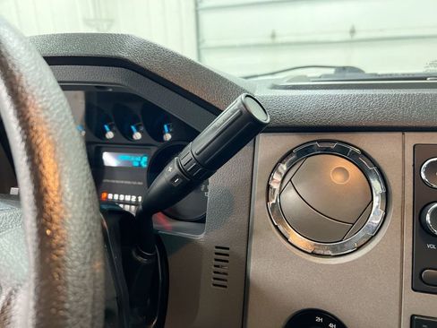 Used 2016 Ford F350 XLT image 16