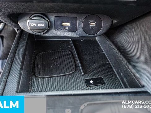 Used 2024 Hyundai Elantra Limited FWD image 42