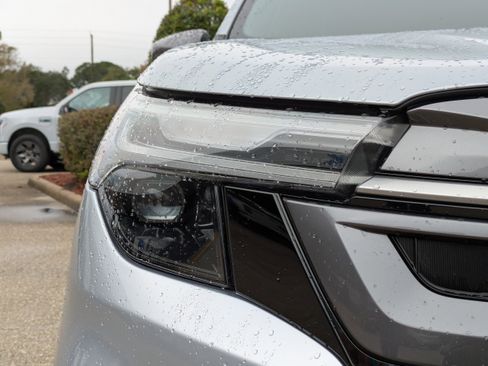 Used 2025 Subaru Forester Limited w/ Popular Package #2 image 10