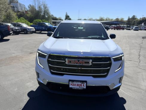 Used 2026 GMC Acadia Elevation w/ Elevation Premium Package AWD/4WD image 2