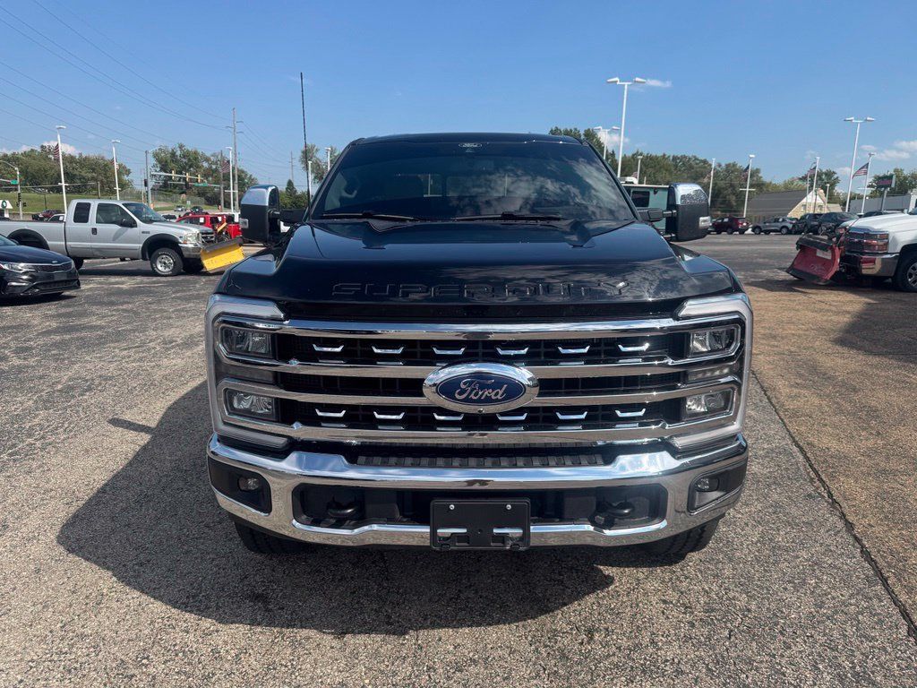 Used 2026 Ford F250 Lariat w/ Chrome Package AWD/4WD image 2