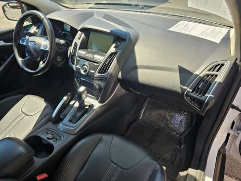 Used 2012 Ford Focus Titanium w/ Luxury Pkg FWD image 10