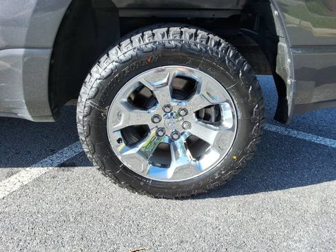 Used 2022 RAM 1500 Big Horn AWD/4WD image 13