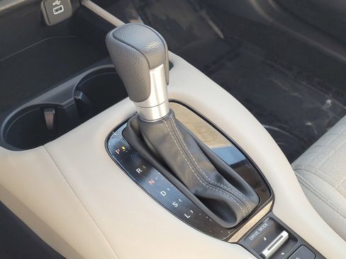 Certified 2024 Honda HR-V LX image 26