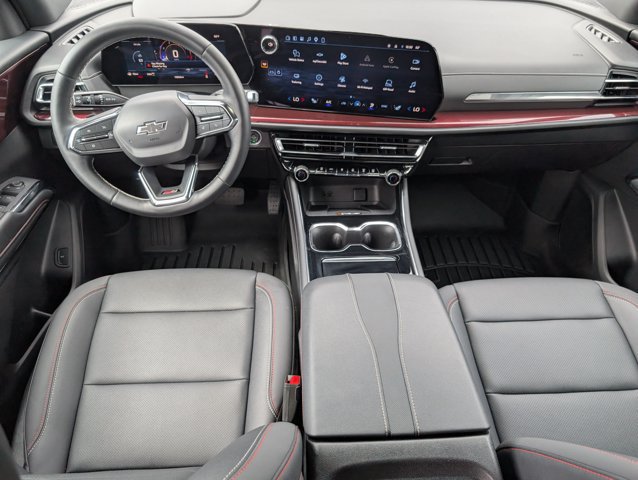 Used 2026 Chevrolet Traverse Z71 w/ LPO, Floor Liner Package AWD/4WD image 5