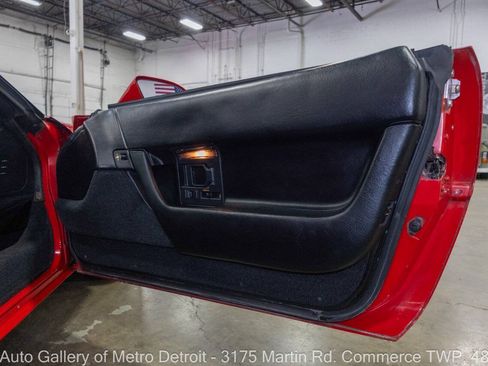 Used 1992 Chevrolet Corvette Coupe RWD image 37