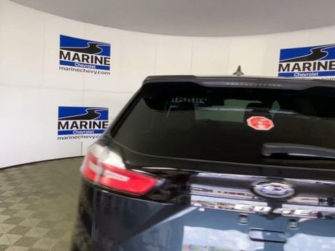 Used 2024 Ford Edge Titanium AWD/4WD image 9