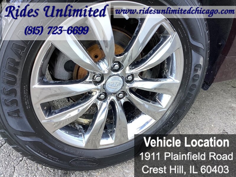 Used 2013 Kia Sorento SX FWD image 36