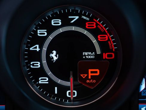 Certified 2023 Ferrari F8 Tributo RWD image 32