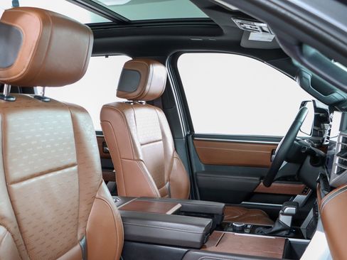 Used 2023 Toyota Tundra 1794 Edition image 29