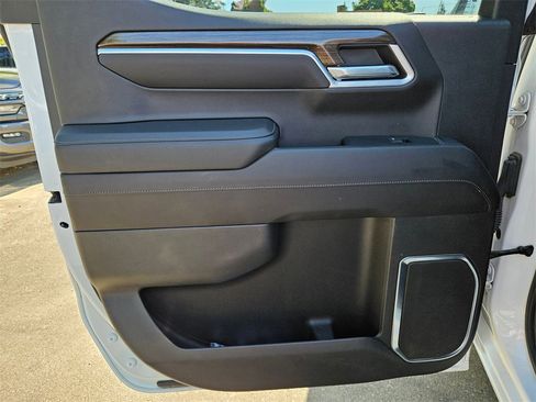 Used 2023 Chevrolet Silverado 1500 RST image 14