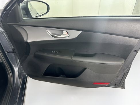 Used 2024 Kia Forte LXS image 29
