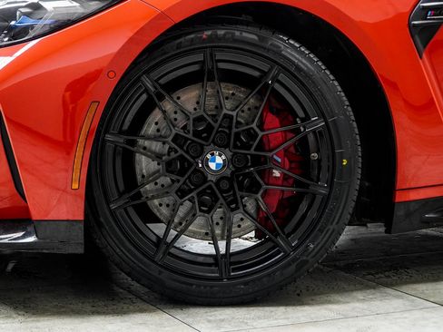 Used 2021 BMW M4 Competition w/ M Carbon Exterior Package image 6