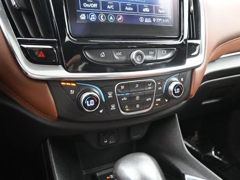 Used 2021 Chevrolet Traverse High Country w/ LPO, Cargo Package AWD/4WD image 20