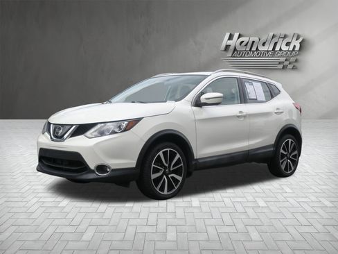 Used 2018 Nissan Rogue Sport SL FWD image 5