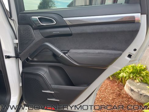 Used 2016 Porsche Cayenne GTS w/ Premium Package Plus AWD/4WD image 48