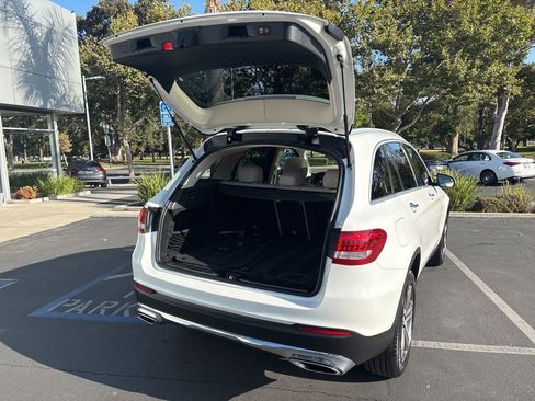Used 2019 Mercedes-Benz GLC 300 image 6