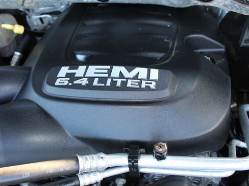 Used 2017 RAM 2500 Tradesman w/ Chrome Appearance Group image 26