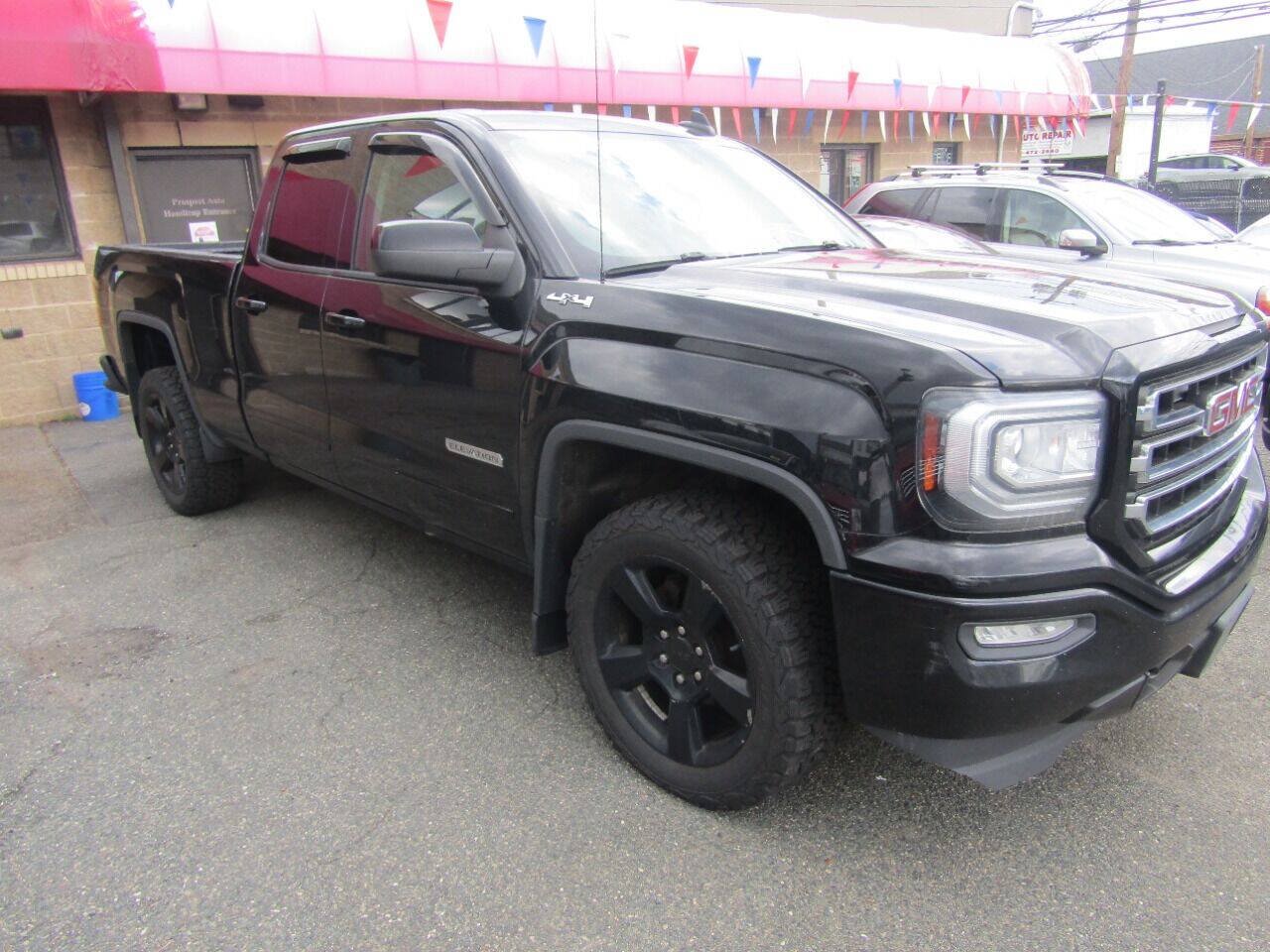 Used 2017 GMC Sierra 1500 4x4 Double Cab w/ Elevation Edition image 2