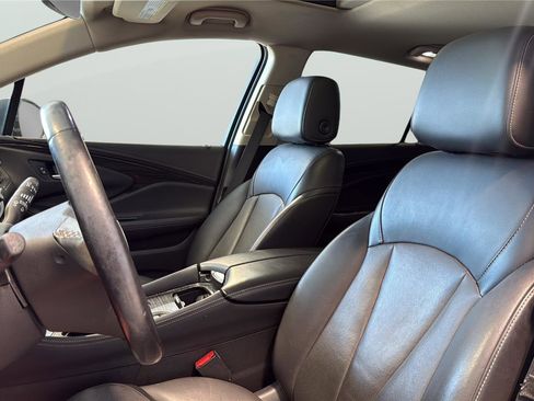 Used 2018 Buick Envision Essence image 10