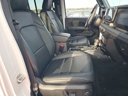 Used 2024 Jeep Wrangler High Altitude image 10